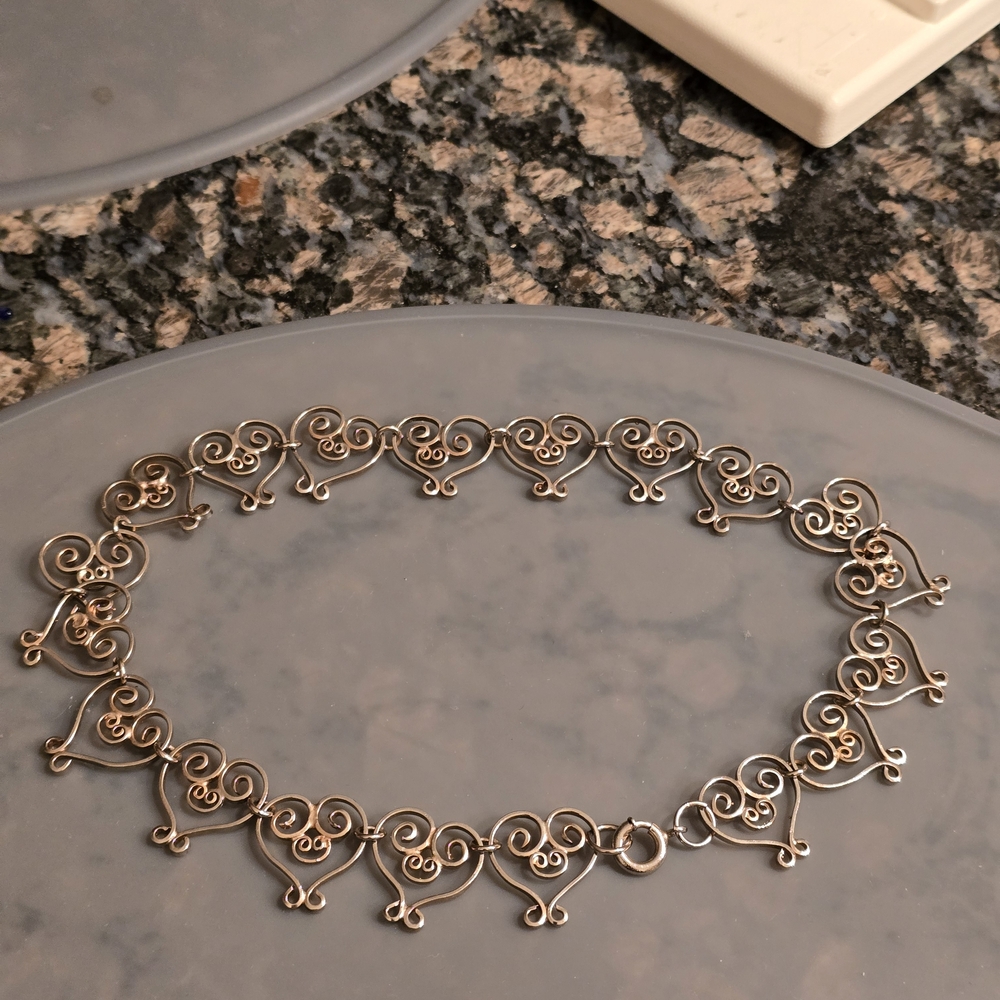 Elegant Heart Link Necklace Chocker